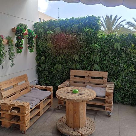 Travelodge Alicante Puerto Exterior photo