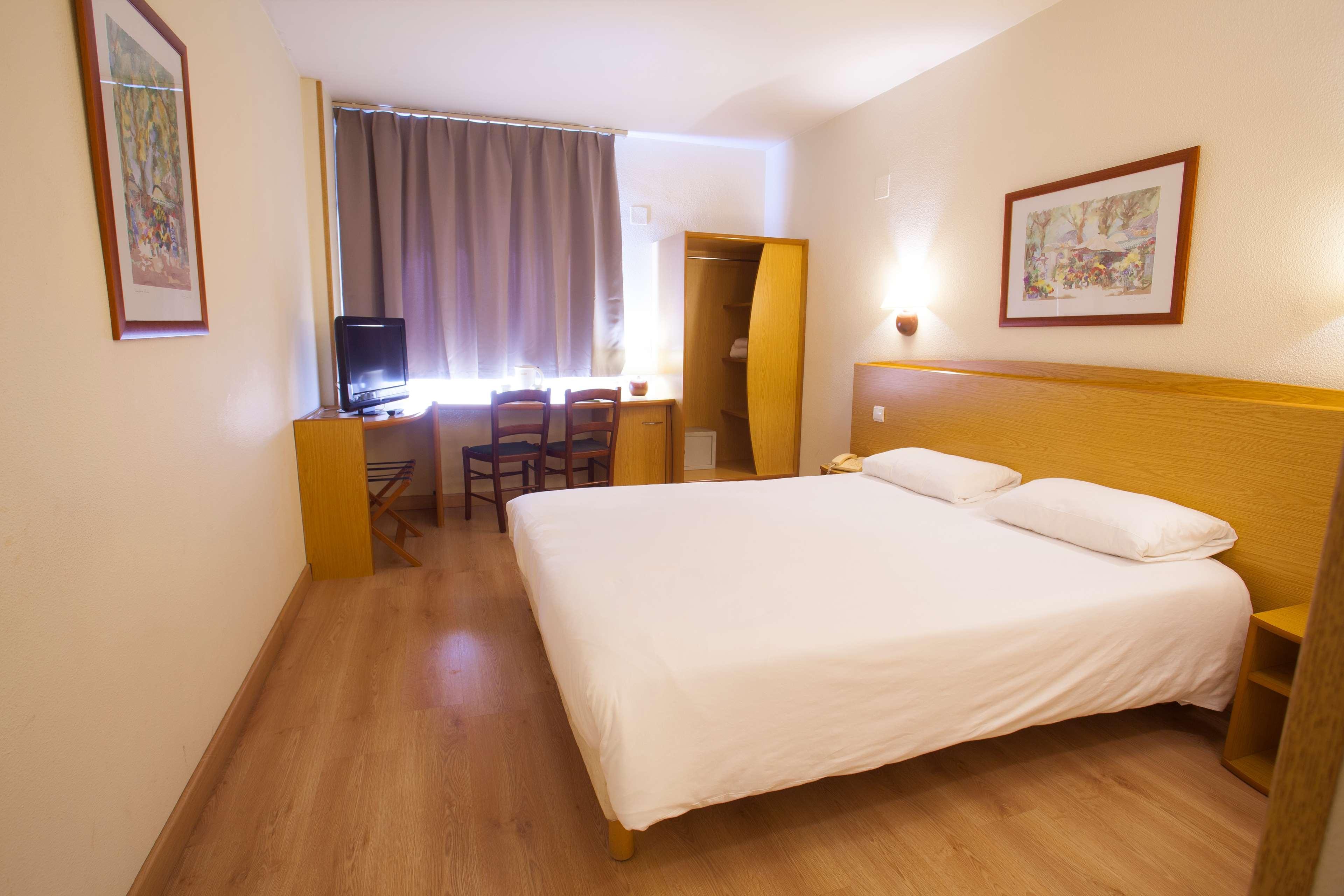 Travelodge Alicante Puerto Exterior photo