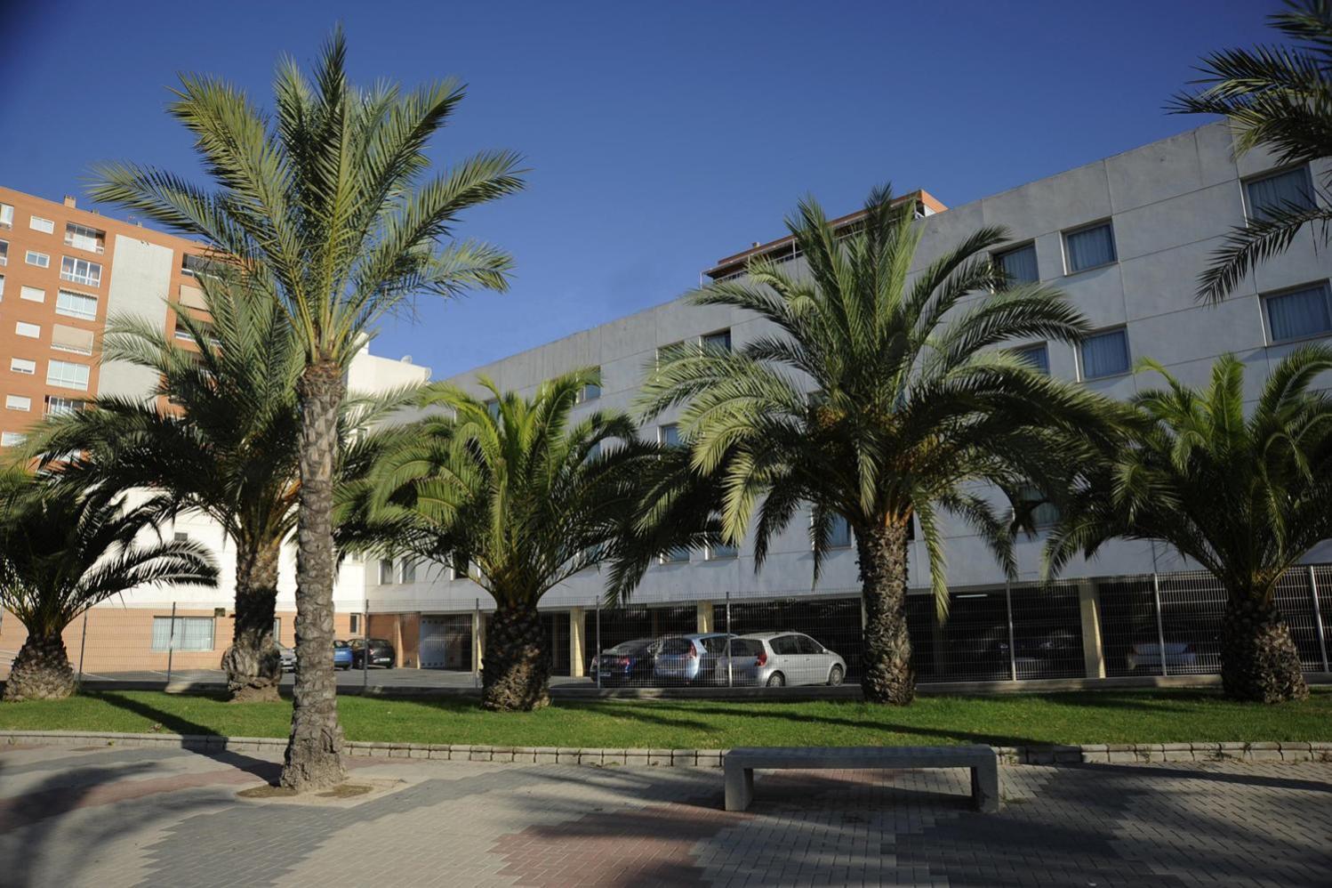 Travelodge Alicante Puerto Exterior photo