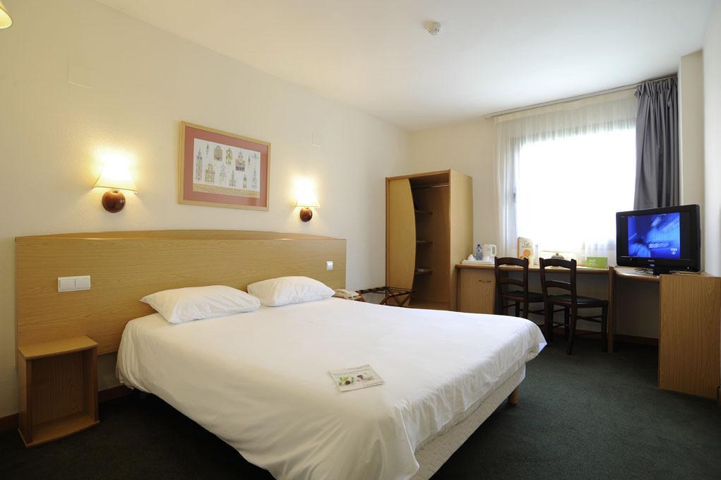 Travelodge Alicante Puerto Room photo