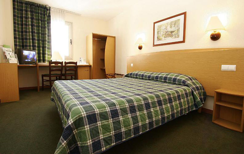 Travelodge Alicante Puerto Room photo